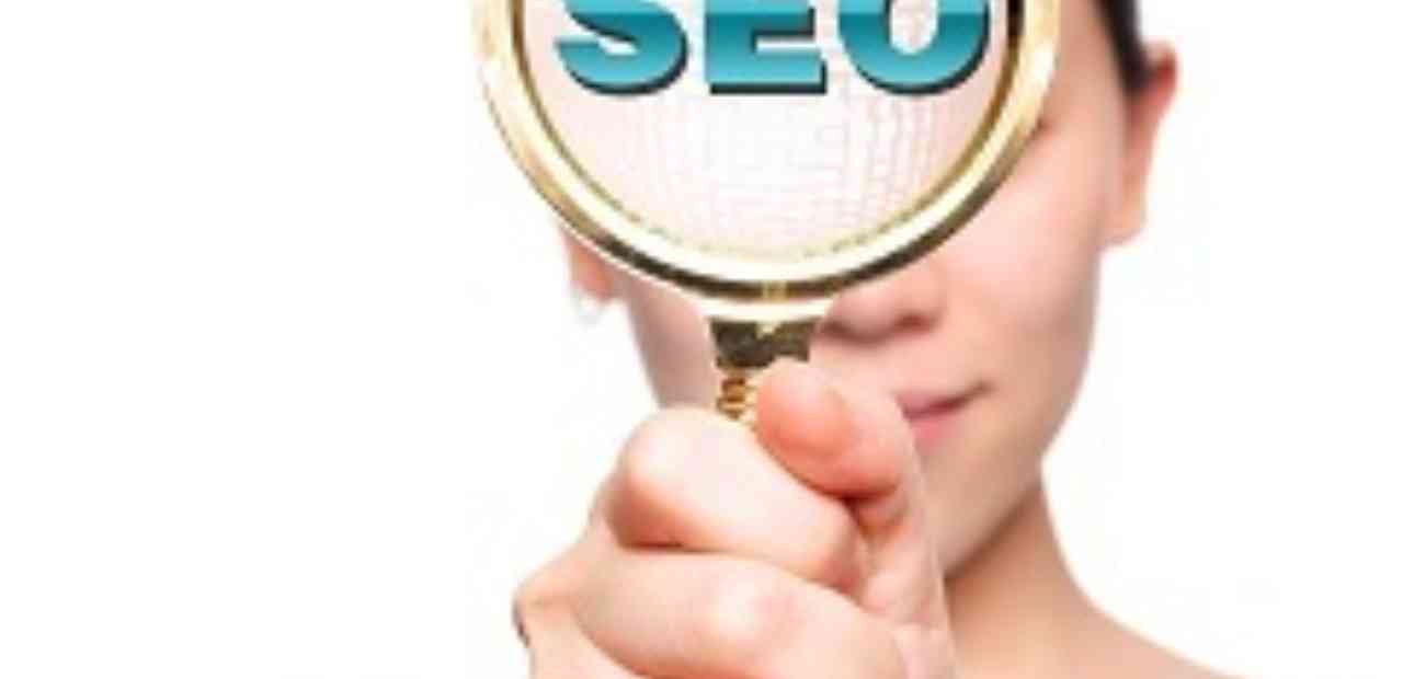 SEO Consultant vs. SEO Firm: What’s the Difference?